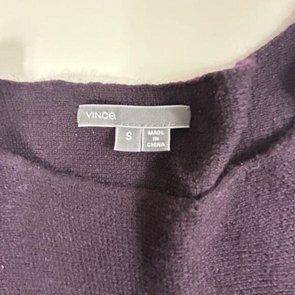 Vince Women's Purple Cashmere Blend Sweater Size S Classic Closet Staple - Picture 3 of 8